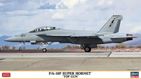 HASEGAWA 1/72 F/A18F Super Hornet Top Gun USN Fighter (Ltd Edition)