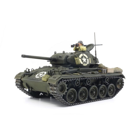 TAMIYA 1/35 US Light Tank M24 Chaffee (ITALERI)