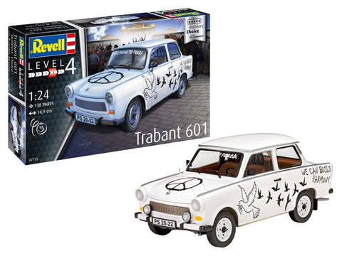 REVELL 1/24 Trabant 601 Car