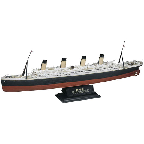 REVELL 1/570 RMS Titanic Ocean Liner