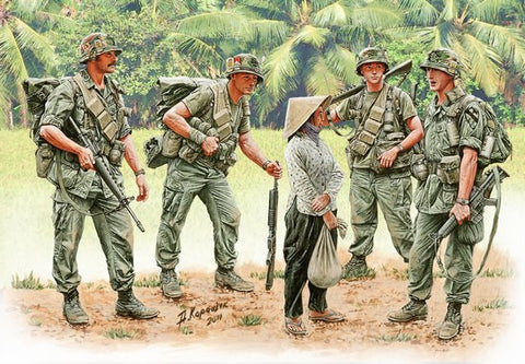 MASTERBOX  1/35 US Soldiers Patrolling Vietnam (4 & Woman)